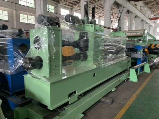 La bobina d'acciaio che fende la linea ha usato a spessore 0.6~10mm per il laminatoio a freddo, il mulino di tubo saldato, il rotolo che formano la macchina, ecc