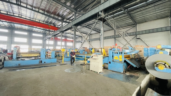lamiera di acciaio automatica di 1800mm che fende linea alta velocità 30m/min