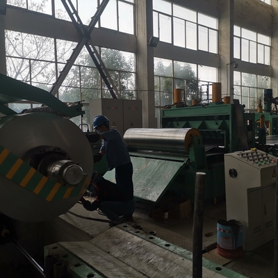 Linea di taglio della bobina d'acciaio di spessore 0.3-3mm Attrezzatura di taglio d'acciaio galvanizzata macchina