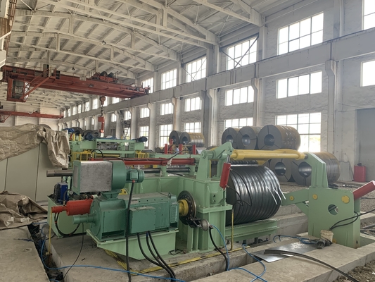 MA (0.4-2.0) X1300mm Linea di taglio a freddo CNC con durata utile di progettazione delle apparecchiature superiore a 20 anni