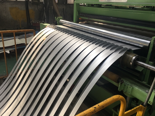 MA (0.4-2.0) X1300mm Linea di taglio a freddo CNC con durata utile di progettazione delle apparecchiature superiore a 20 anni