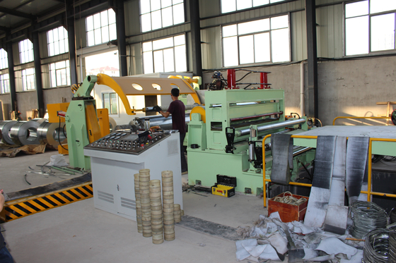 Taglierina della bobina del metallo di mA (0.3-2) ×1300mm per il mercato dell'Iran con l'alta velocità per spessore 0.3-2mm