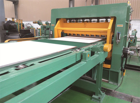 taglio del metallo di precisione di 380V 50Hz 2.0-8.0mm alla linea di lunghezza