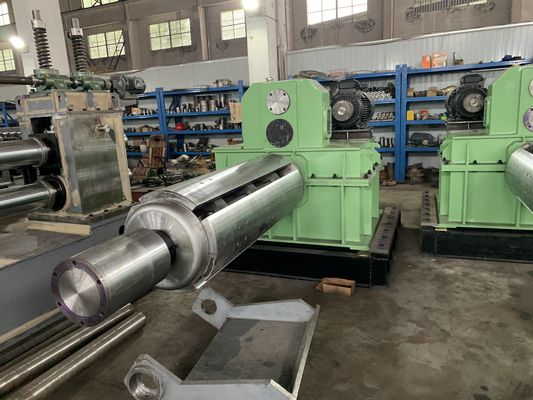 La bobina d'acciaio che fende la linea ha usato a spessore 0.6~10mm per il laminatoio a freddo, il mulino di tubo saldato, il rotolo che formano la macchina, ecc